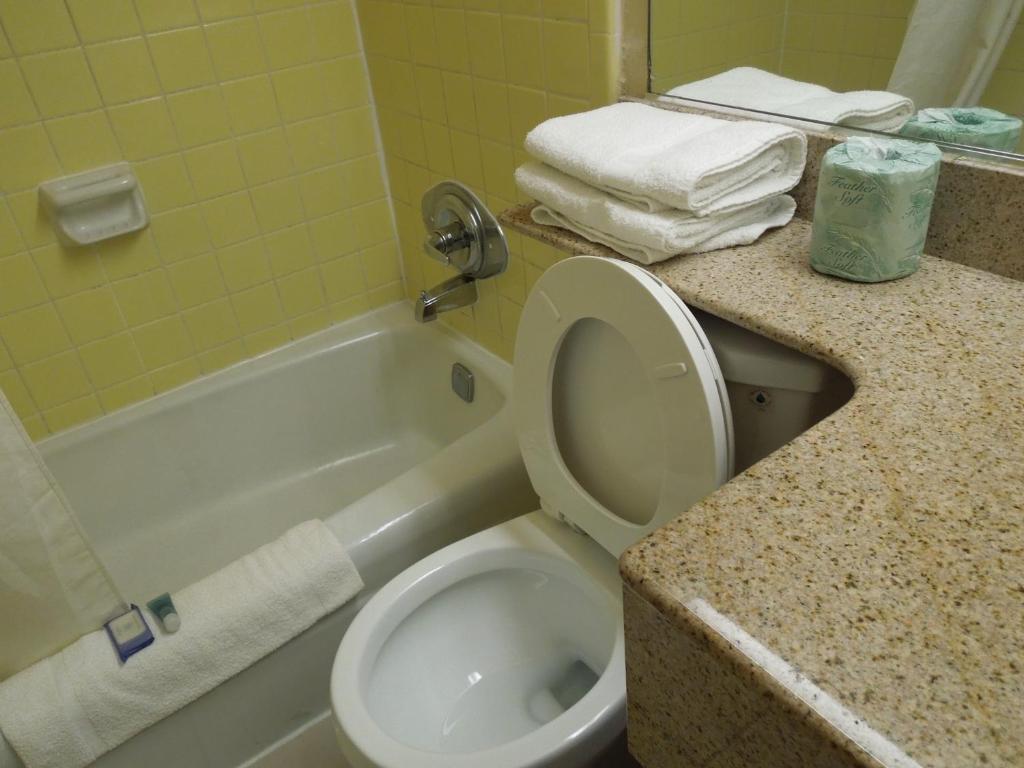 Belmont Inn & Suites וירג'יניה ביץ' חדר תמונה